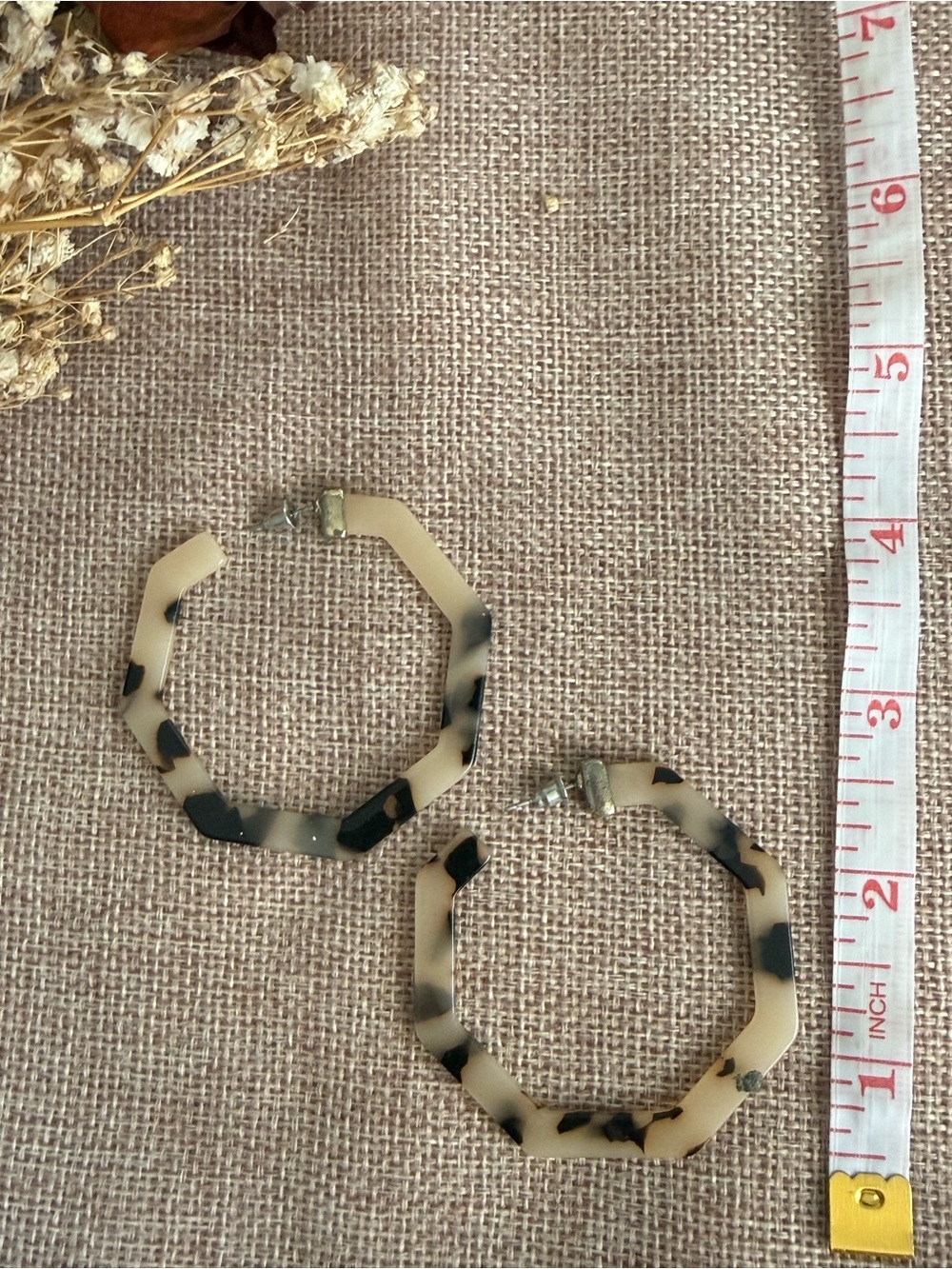 Beige Tortoiseshell Octagon Hoop Earrings
